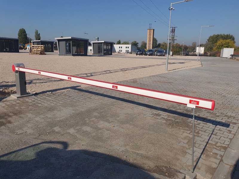 Fizető parkoló rendszerek Gsm modulról és távirányítóról nyitható sorompó telepítésünk Bp 15. ker.